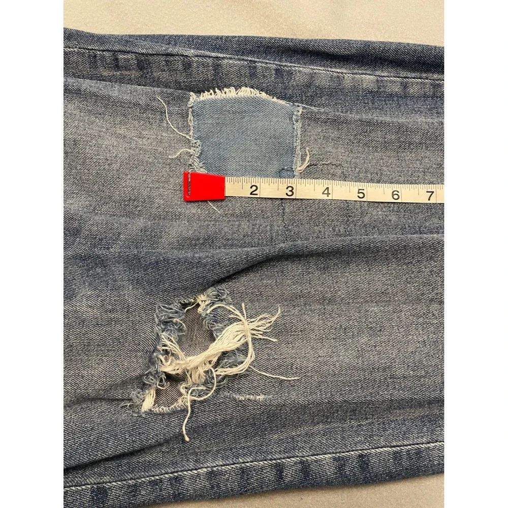 LOFT‎ Modern Straight Leg Distressed Jeans Medium Wash Raw Hem Size 6 28(26)